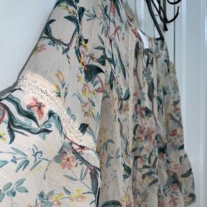 LAUREN CONRAD BLOUSE